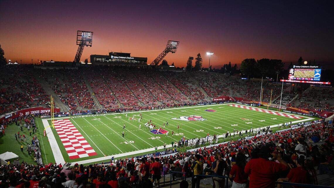 Fresno State faces more questions about football stadium deal Fresno Bee